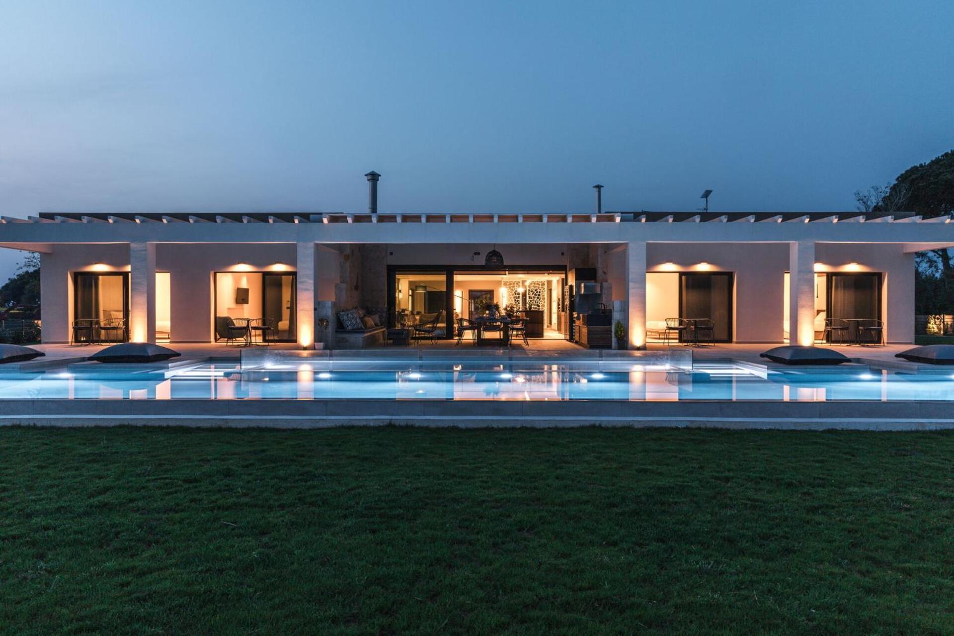 Villa Serenissima by PosarelliVillas