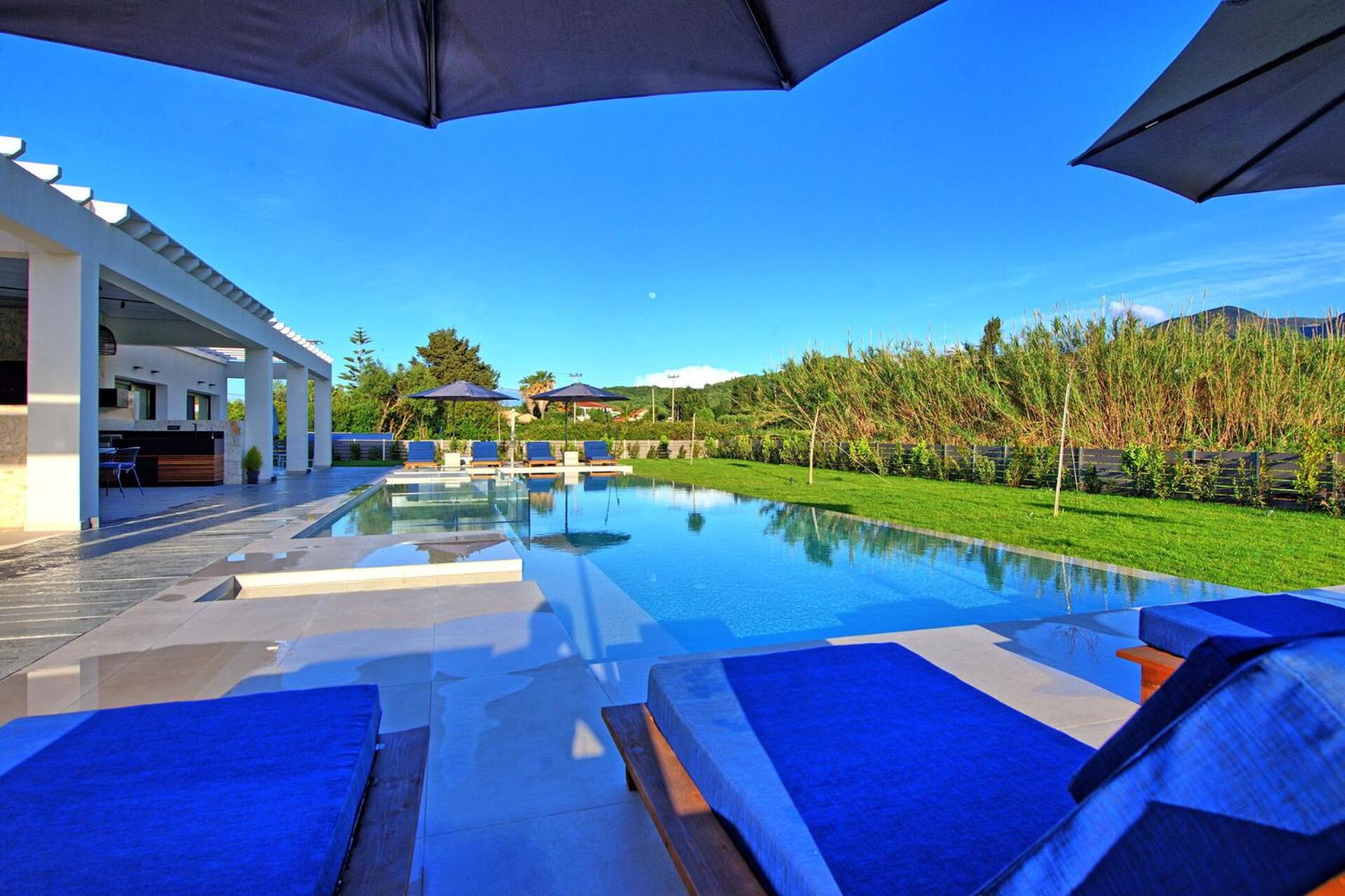 Villa Serenissima by PosarelliVillas