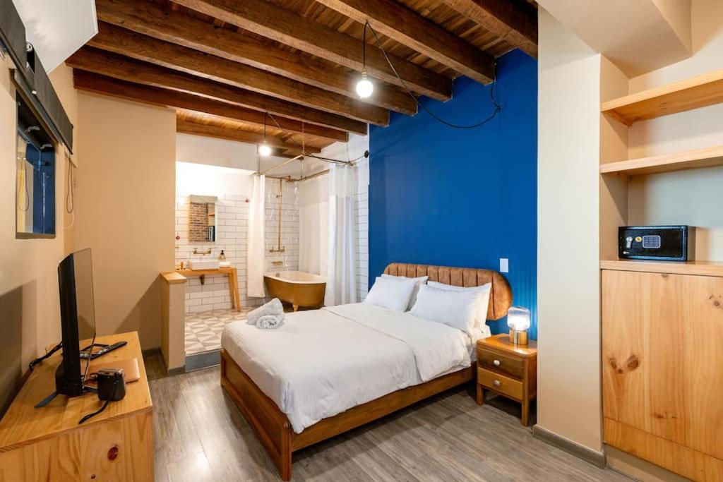 AVJ2 - Increíble Apartamento en La Candelaria con Calefacción 2 Hab