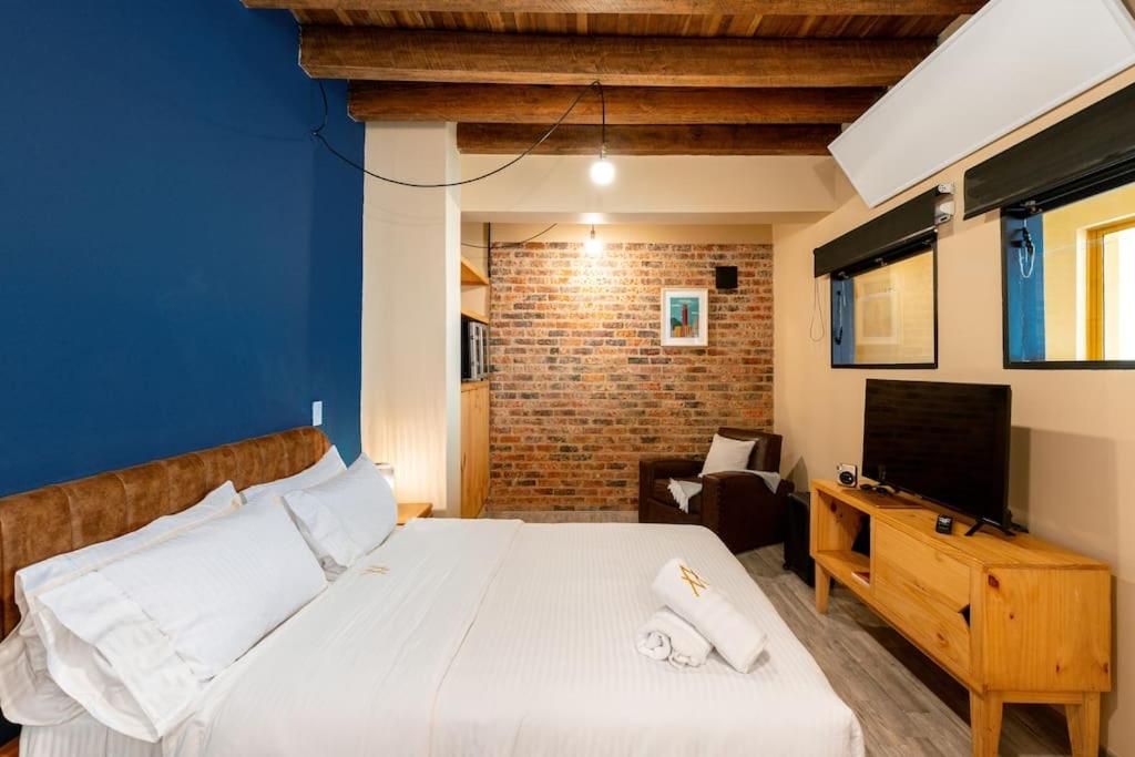 AVJ2 - Increíble Apartamento en La Candelaria con Calefacción 2 Hab