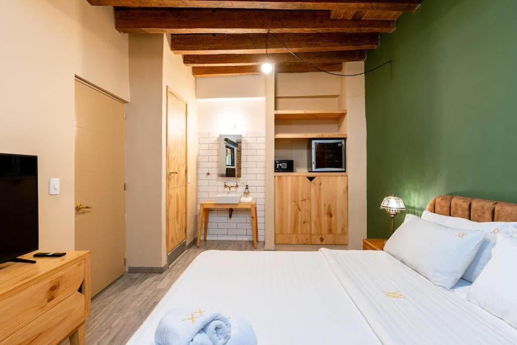 AVJ2 - Increíble Apartamento en La Candelaria con Calefacción 2 Hab