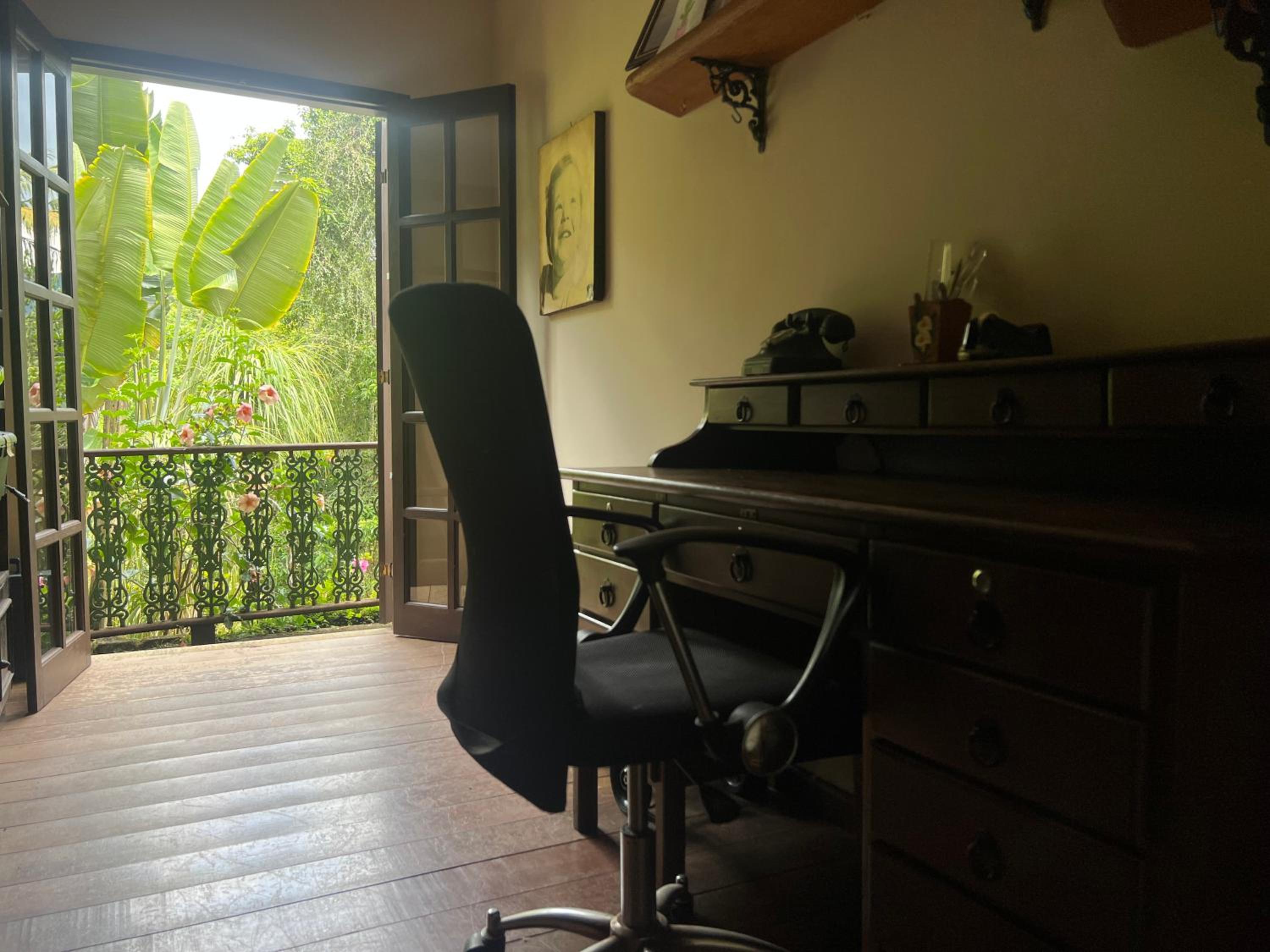 Refúgio Tranquilo na Natureza com Casa de Festas: Perfeito para Família e Amigos