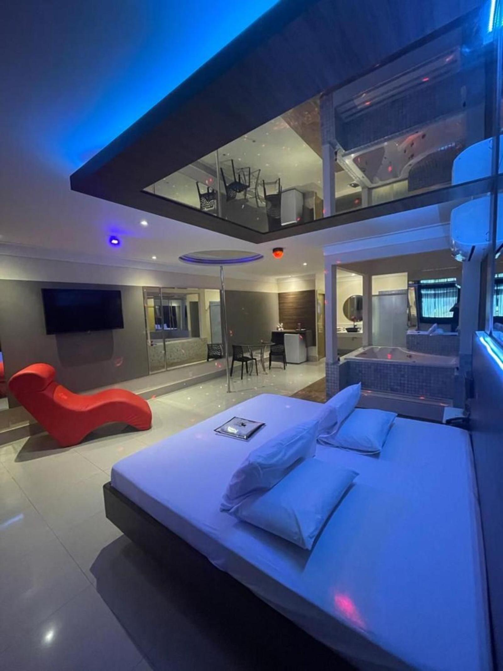 Eros Motel