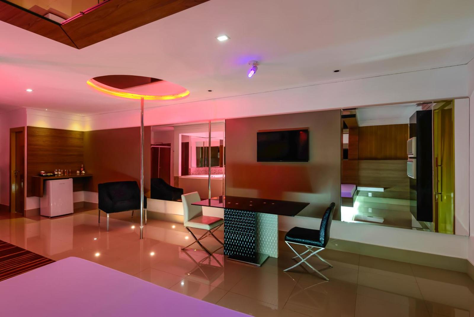 Eros Motel