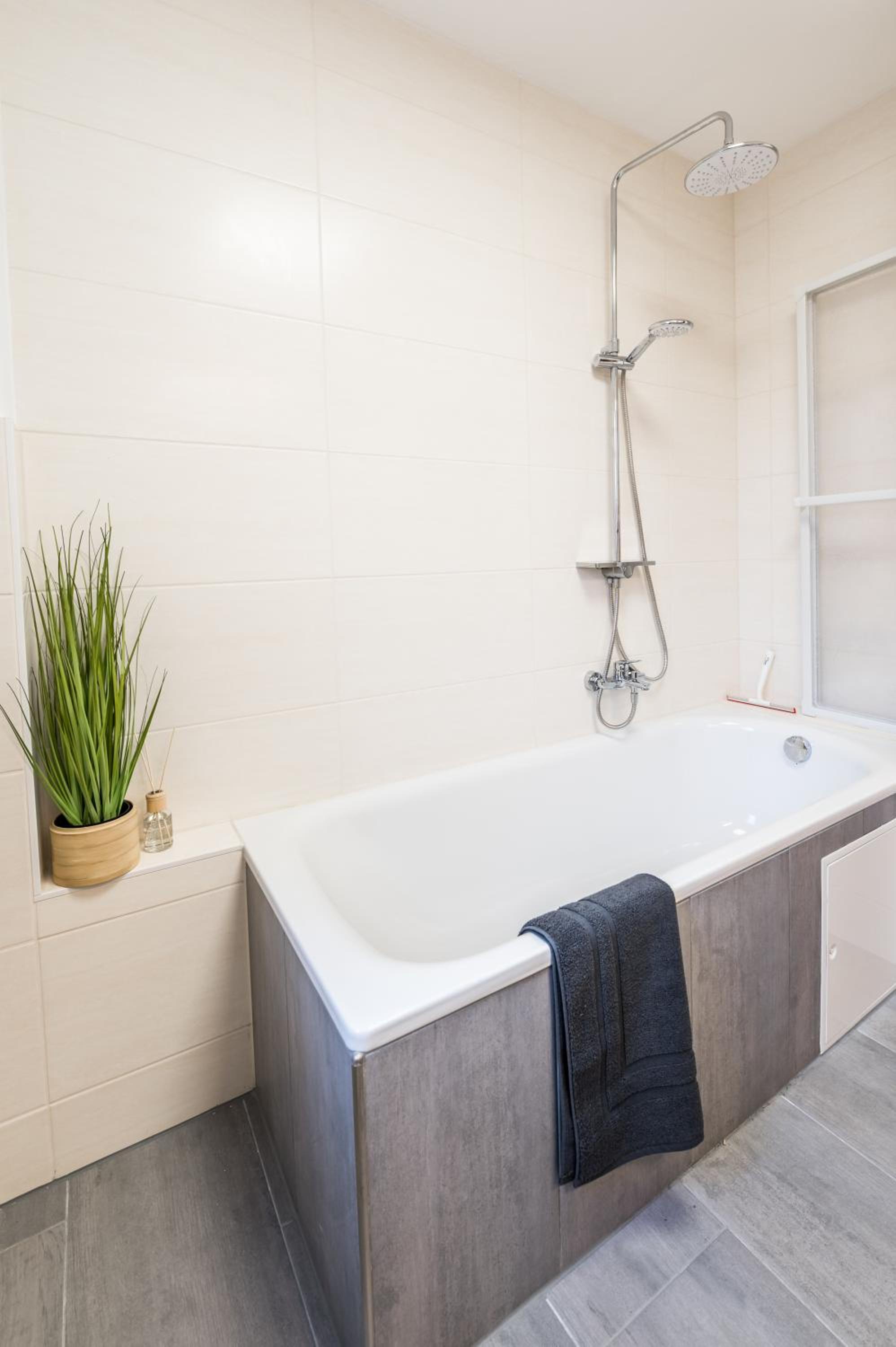 Cozyhomz Ferienwohnung bis 5 Personen mit Stellplatz