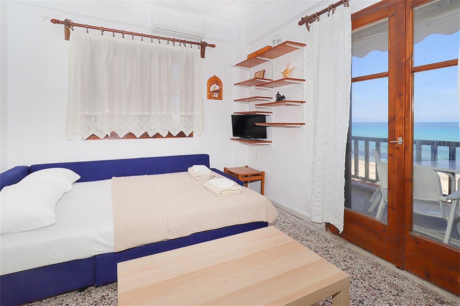 Panagiotis Beach House Fourka 1 bedroom/5 guests view 2