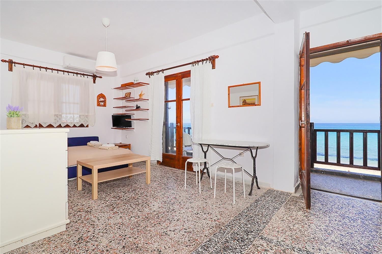 Panagiotis Beach House Fourka 1 bedroom/5 guests view 3