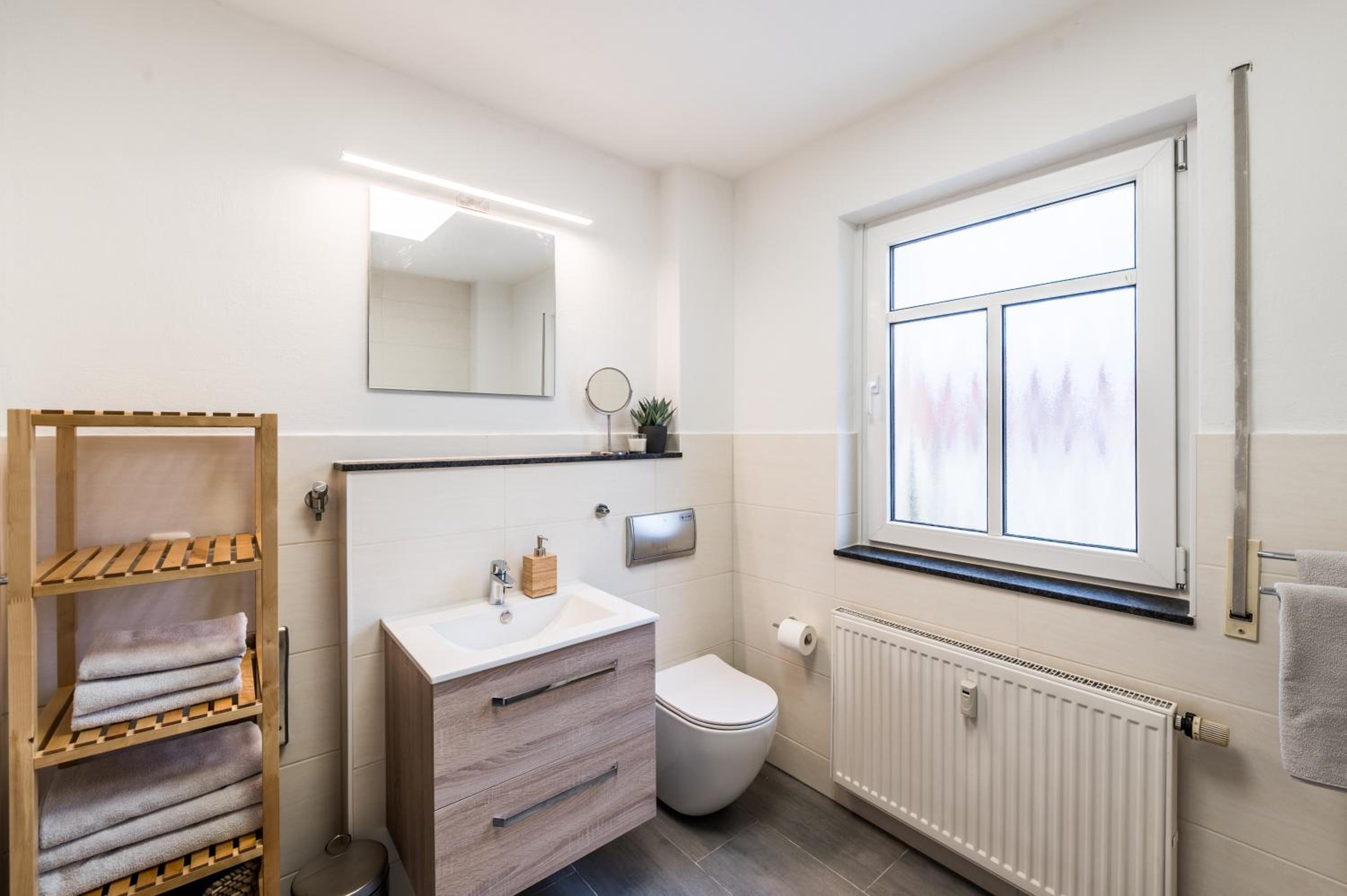 Cozyhomz Ferienwohnung bis 5 Personen mit Stellplatz
