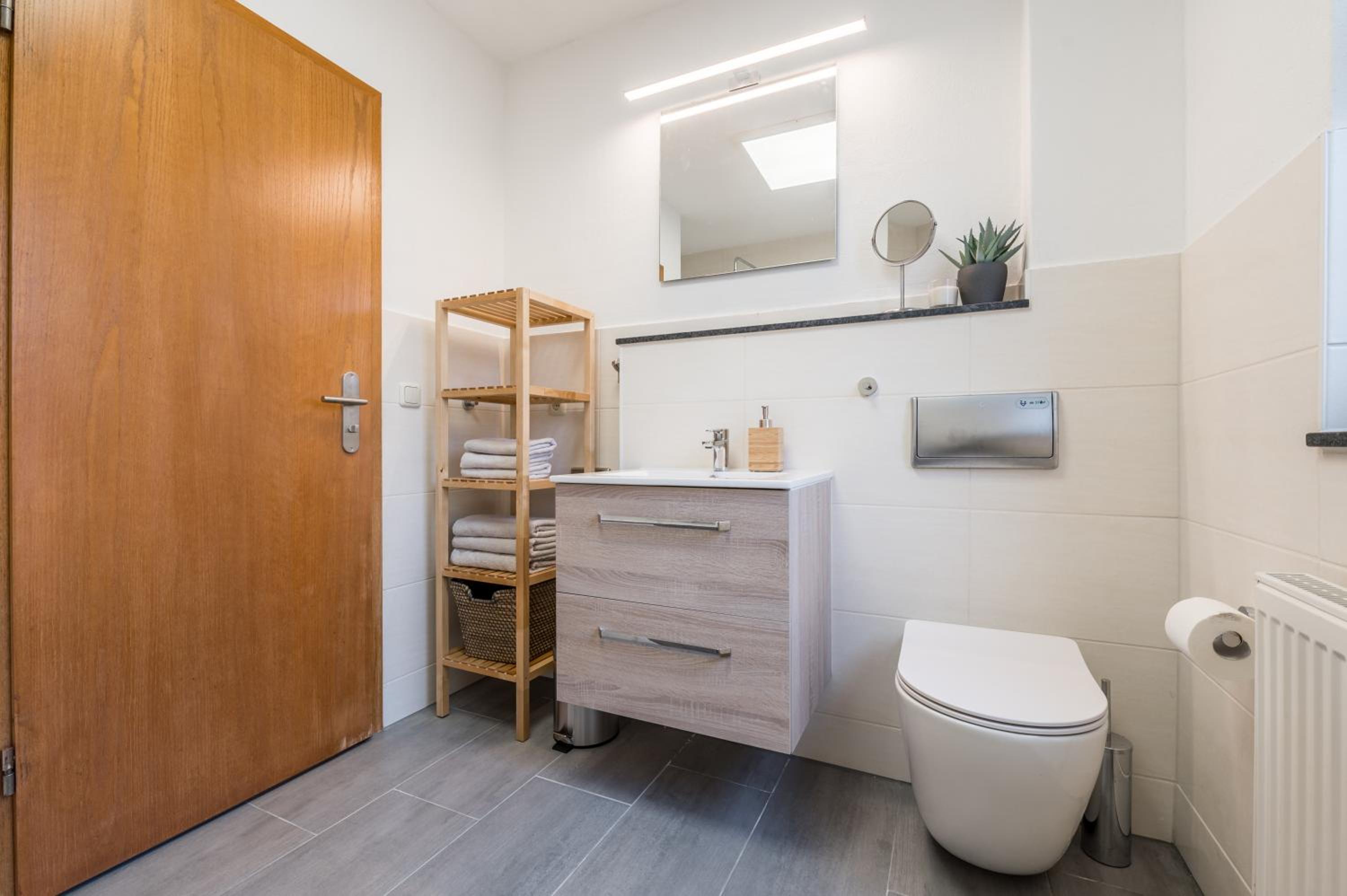 Cozyhomz Ferienwohnung bis 5 Personen mit Stellplatz