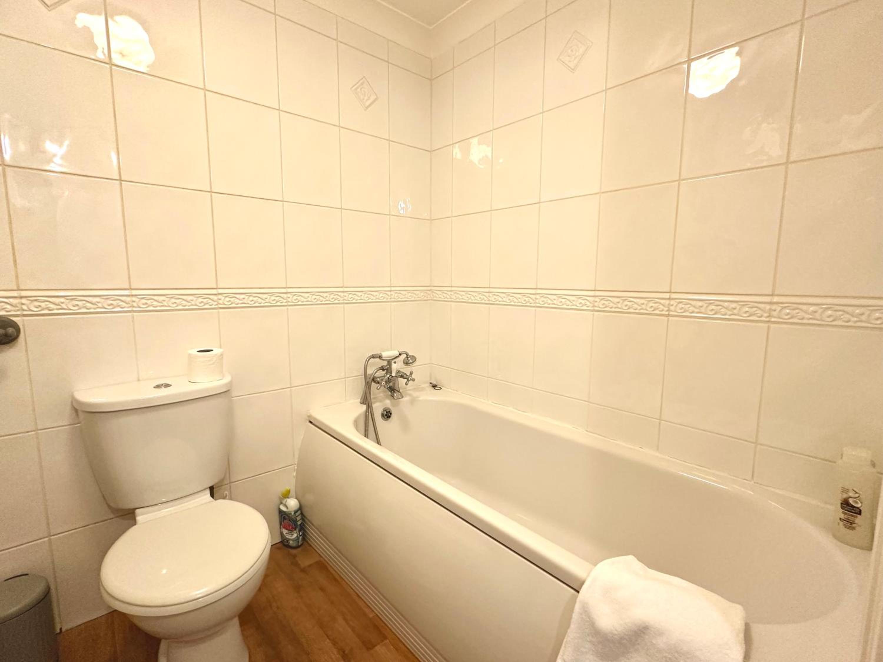 Fabrik Apartments - Harrowside by Blackpool Service Apartements