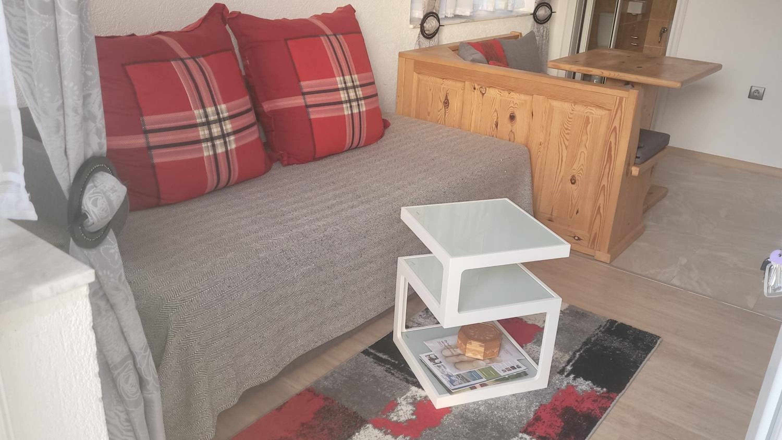 Strumyani tiny flat