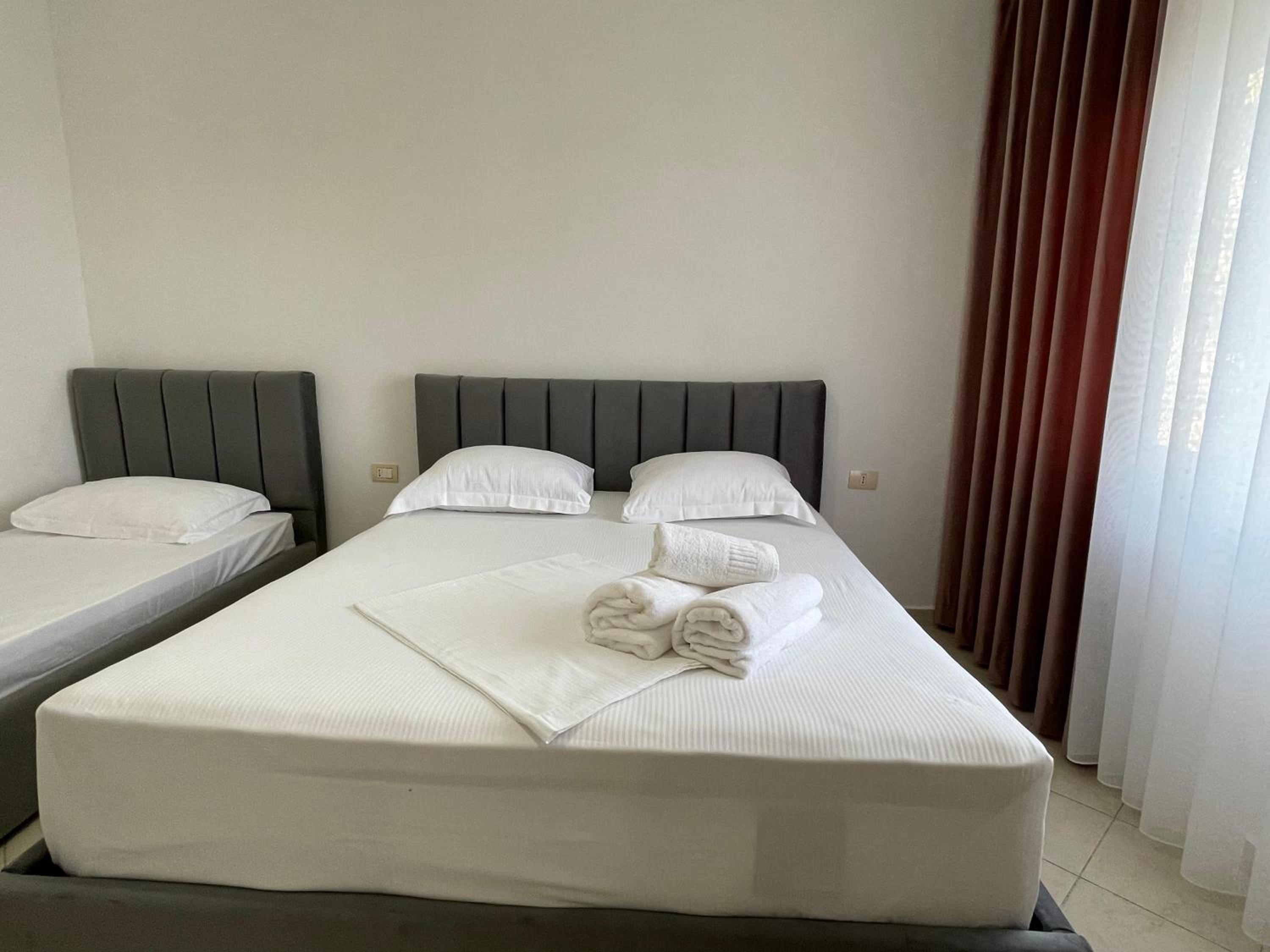 Klevi Apartments