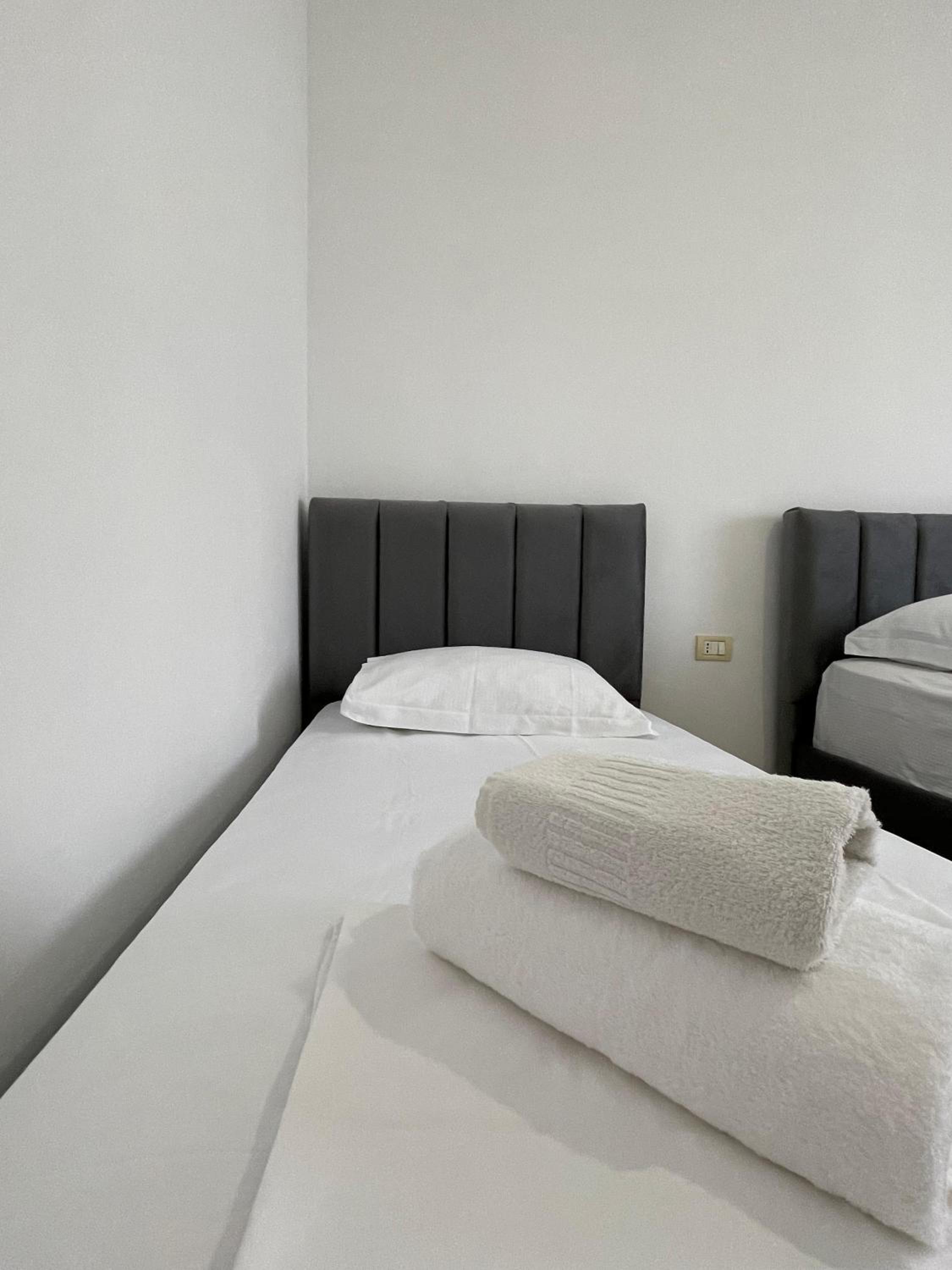 Klevi Apartments