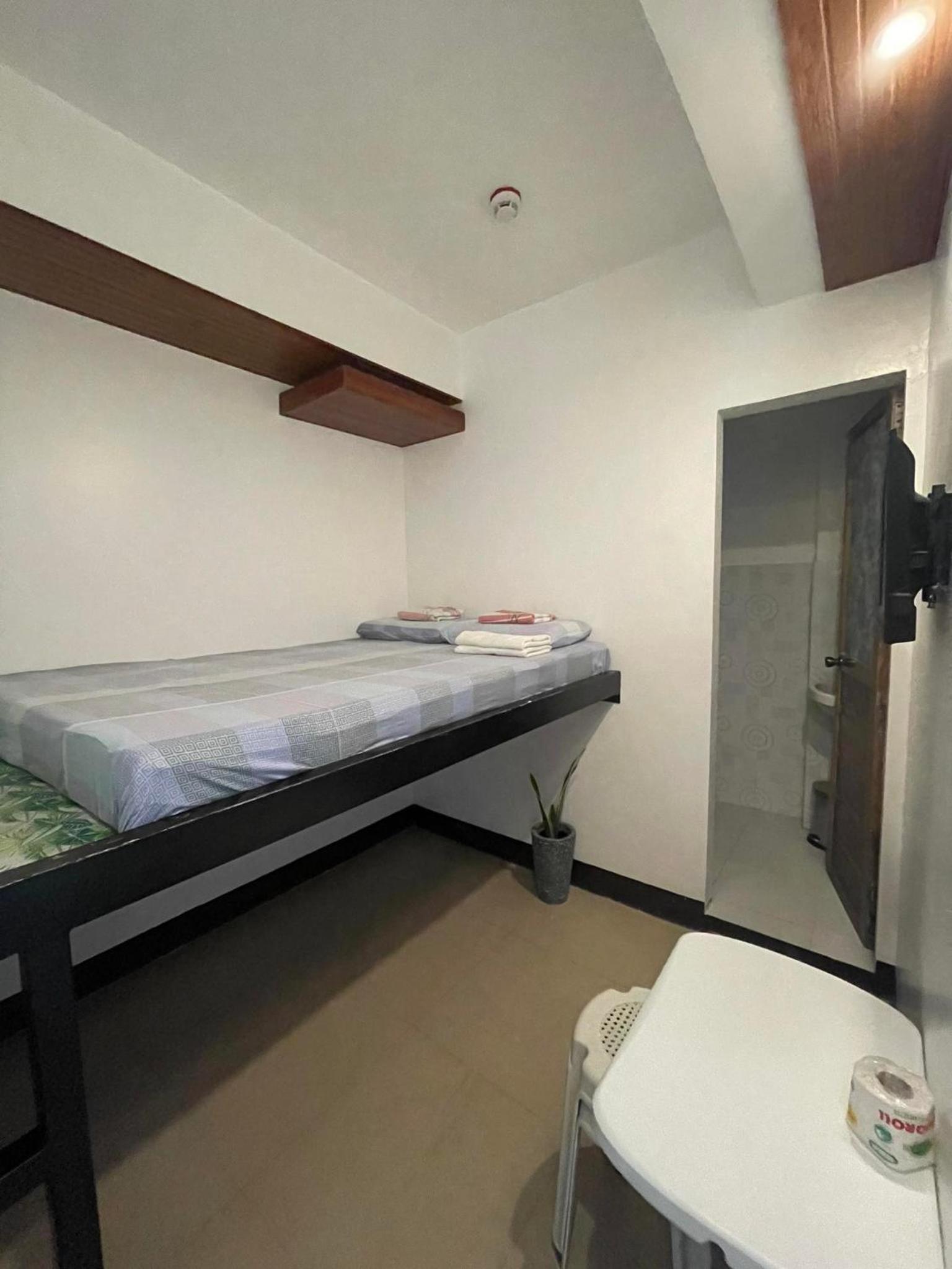 Mayon Lodging House