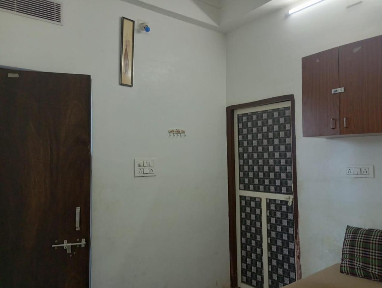 Photo 32