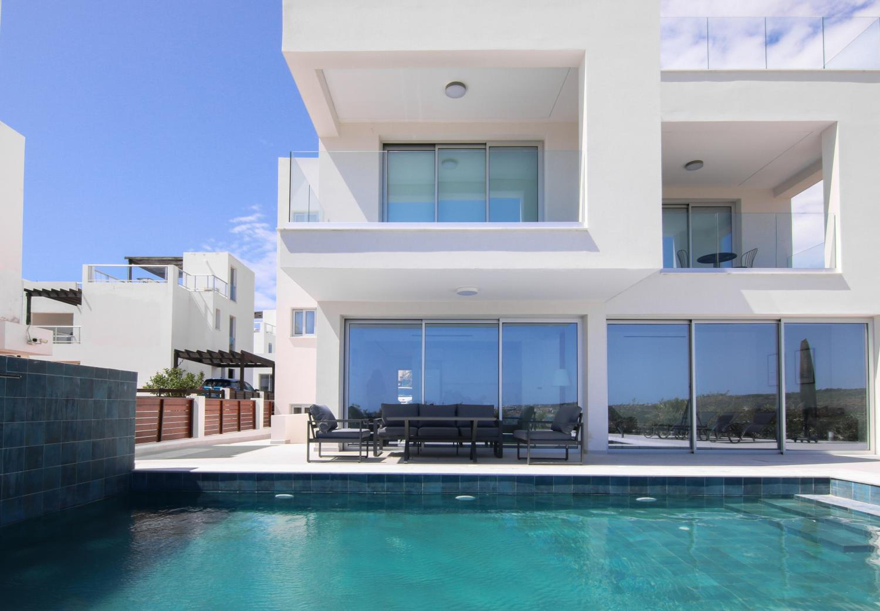 Phaedrus Living Luxury Seaview Coral Bay Villa