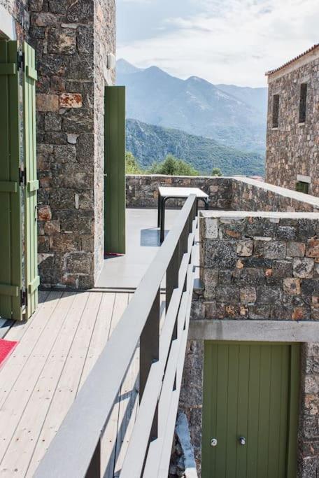 Tzouzos-Kordopateika villa in Prosilio, Kardamyli - Property Image 29