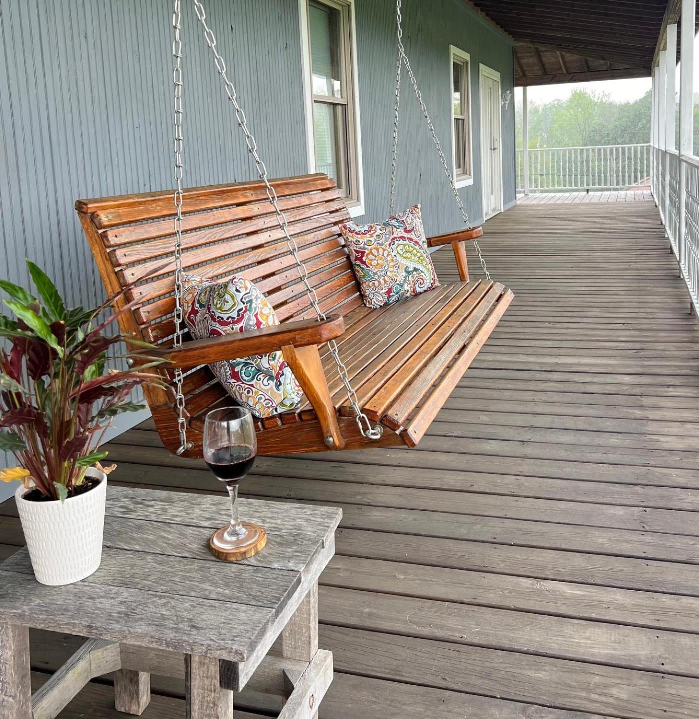Nanny's Place-Your B&B by Wine Trail & Parks view 3