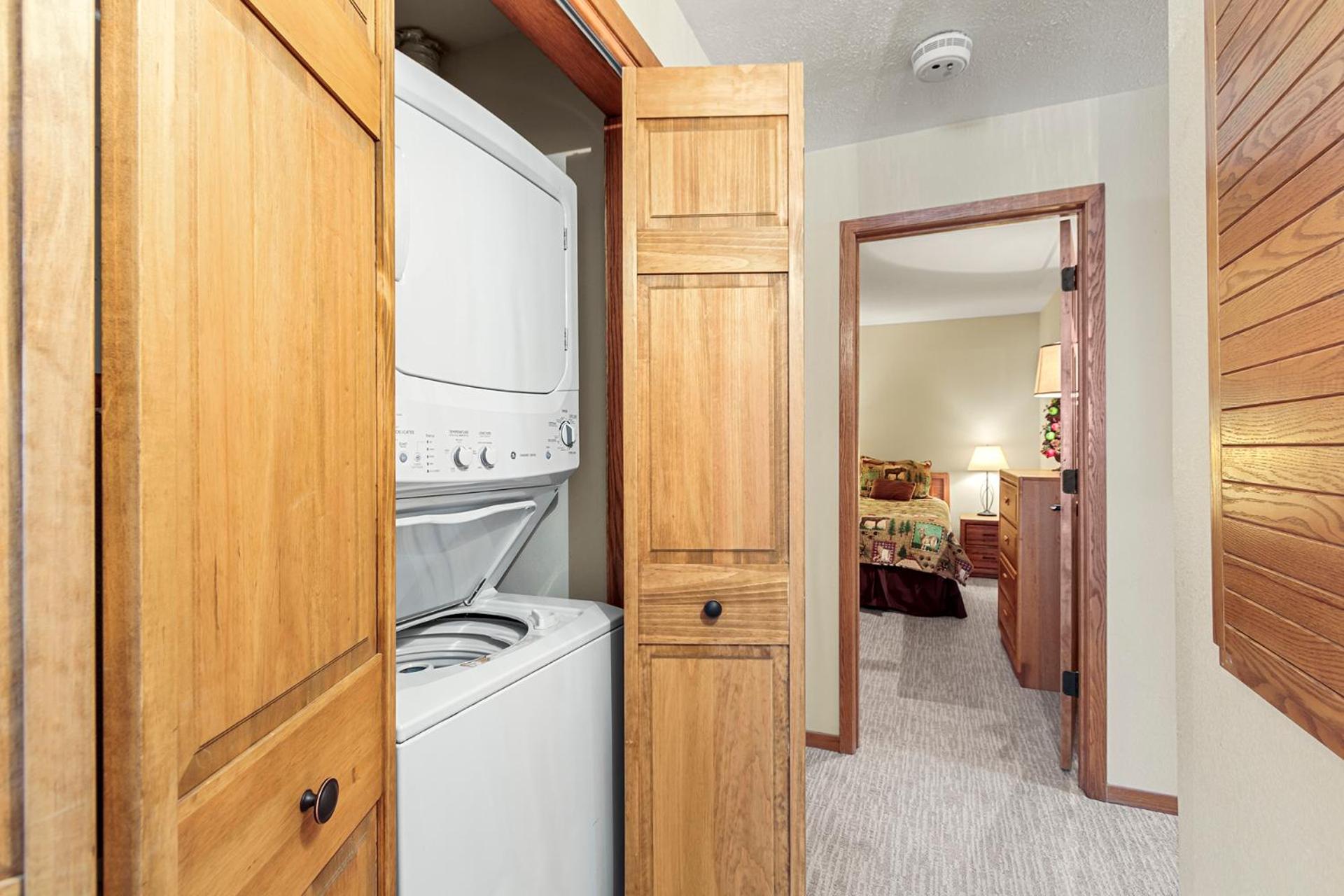 Frostfire D8 by Great Western Lodging view 3