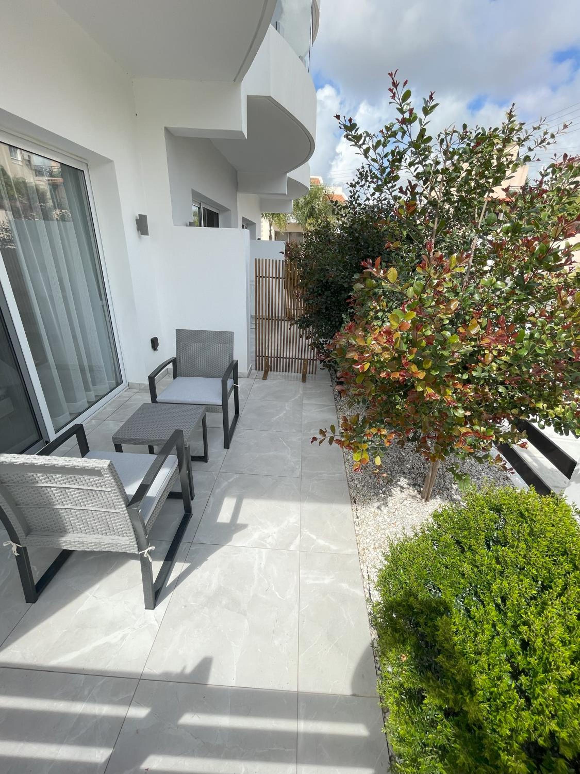 ARF Apartments - with Jacuzzi at the complex