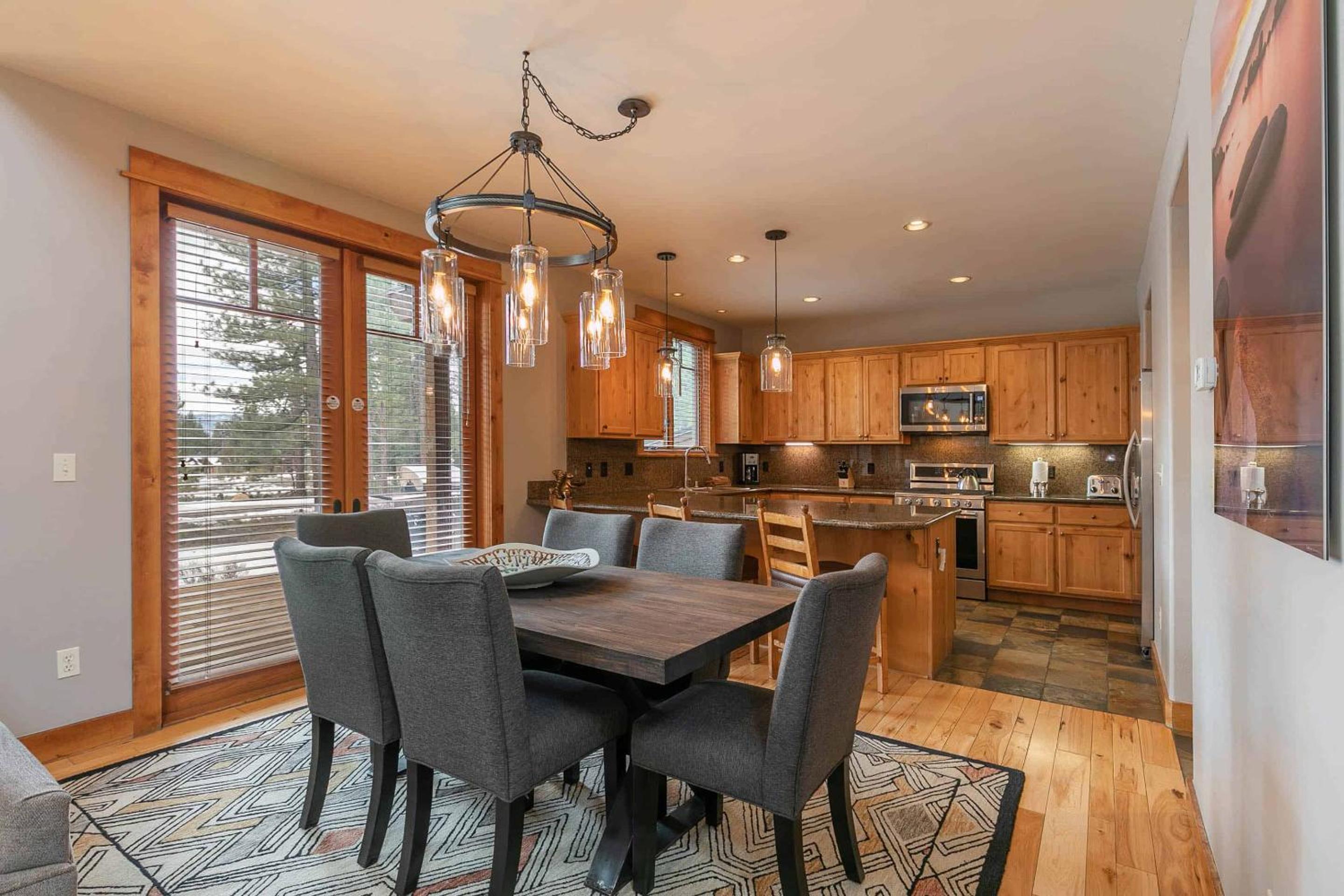 The Cottages, Summer Escape - Golf, Pool & Family Fun - 2-Bedroom view 5