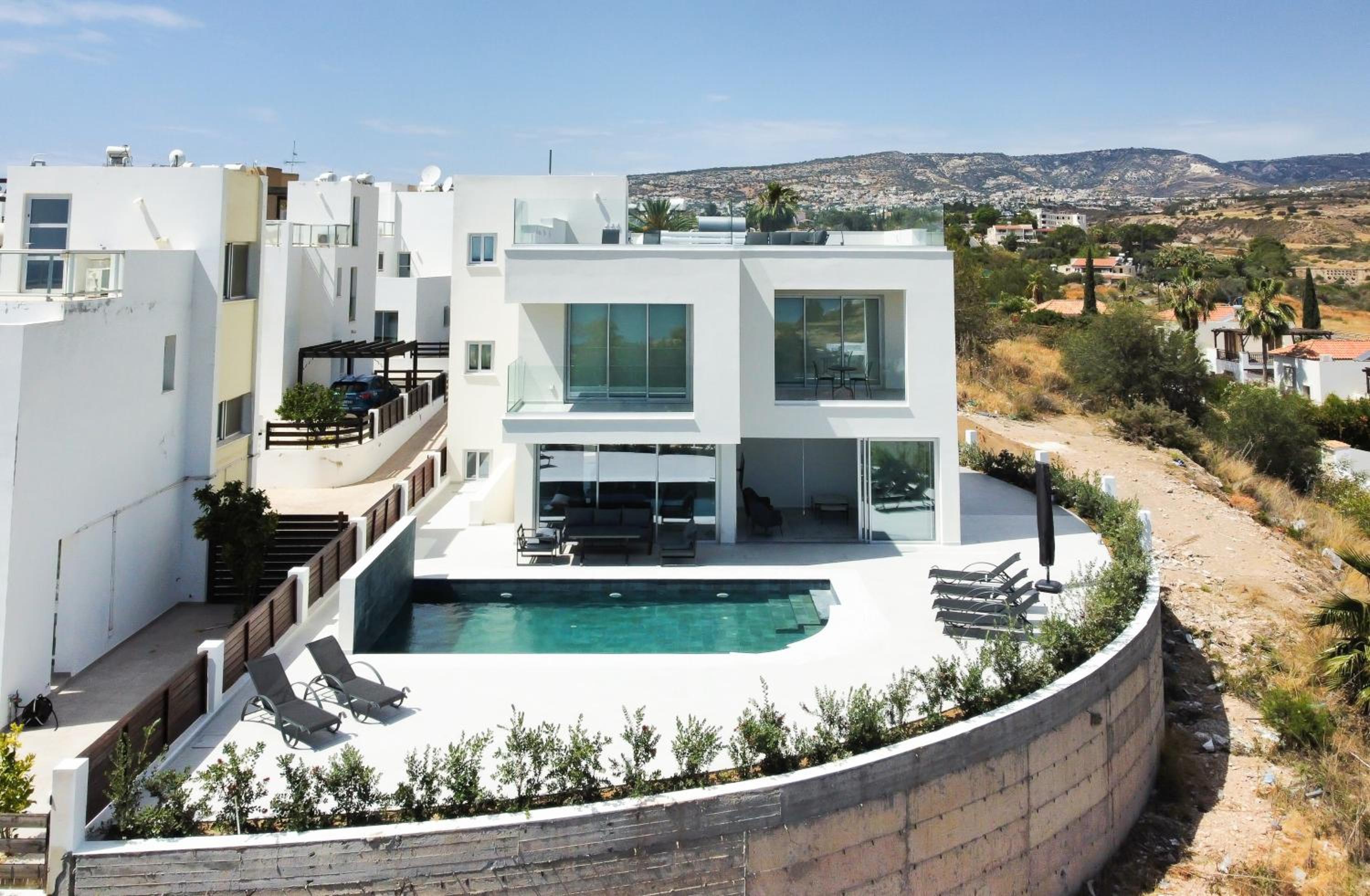 Phaedrus Living Luxury Seaview Coral Bay Villa