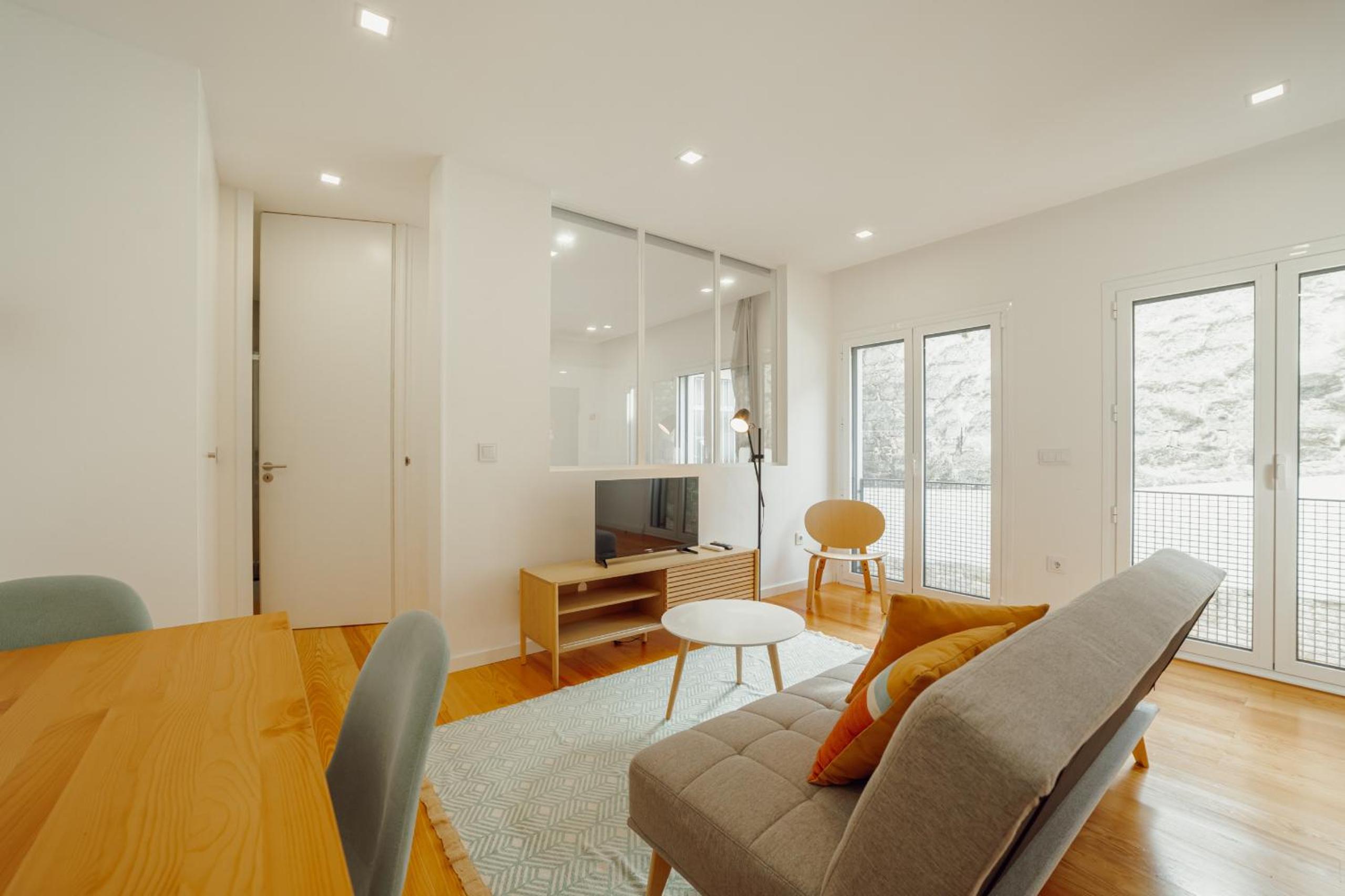 Courtyard Oporto Design Apartments by Vacationy view 5