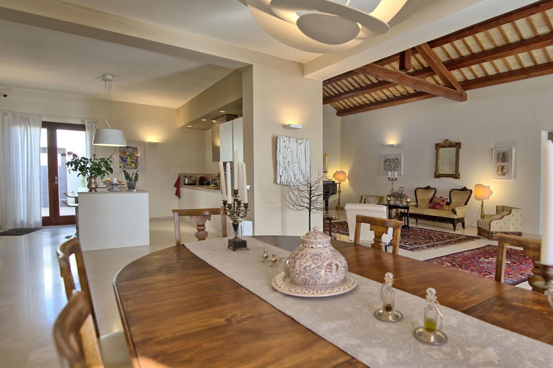 Villa Casale by PosarelliVillas