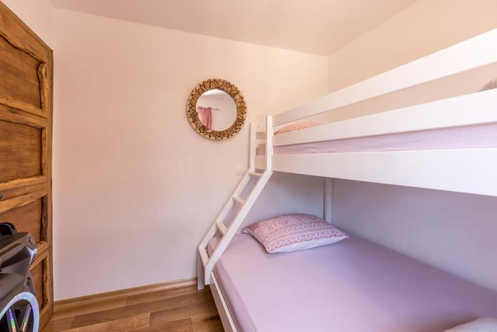 Secluded villa with a private pool near Split and Sibenik