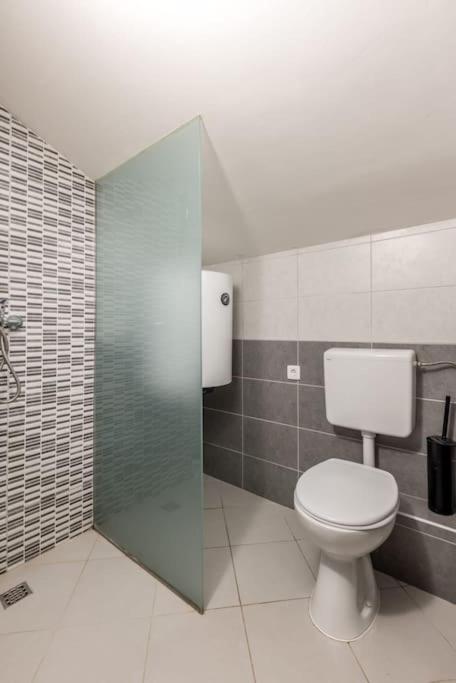 Secluded villa with a private pool near Split and Sibenik