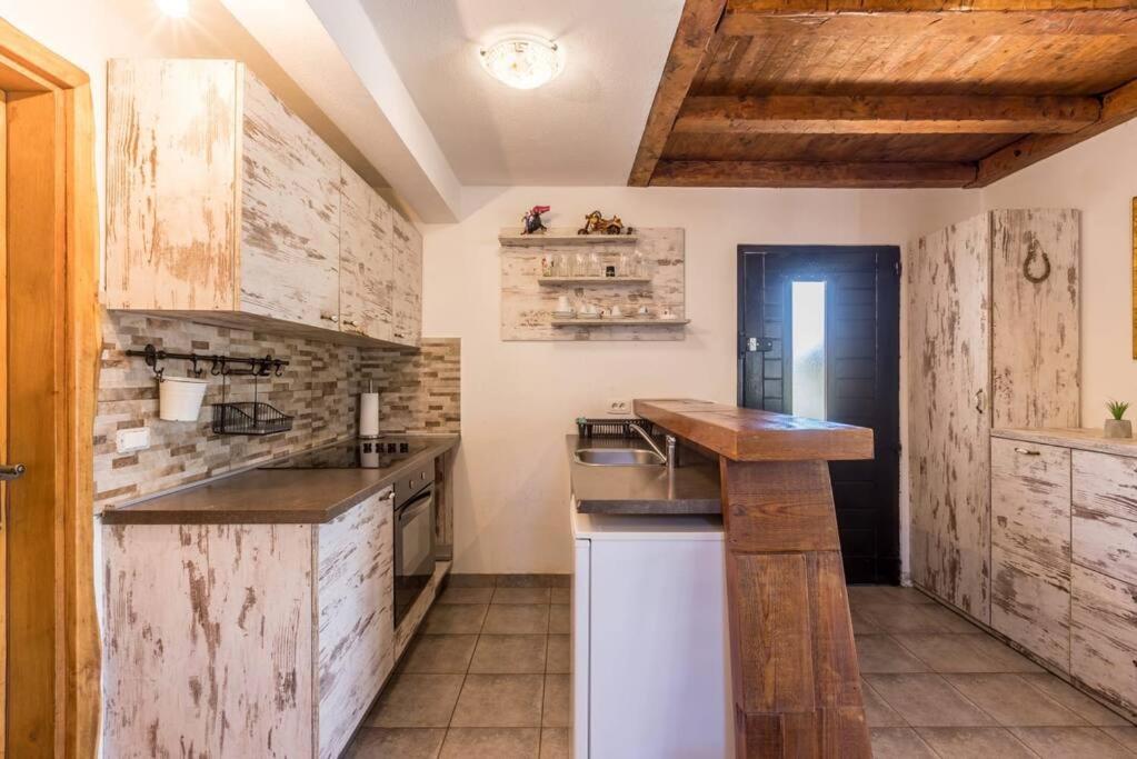 Secluded villa with a private pool near Split and Sibenik