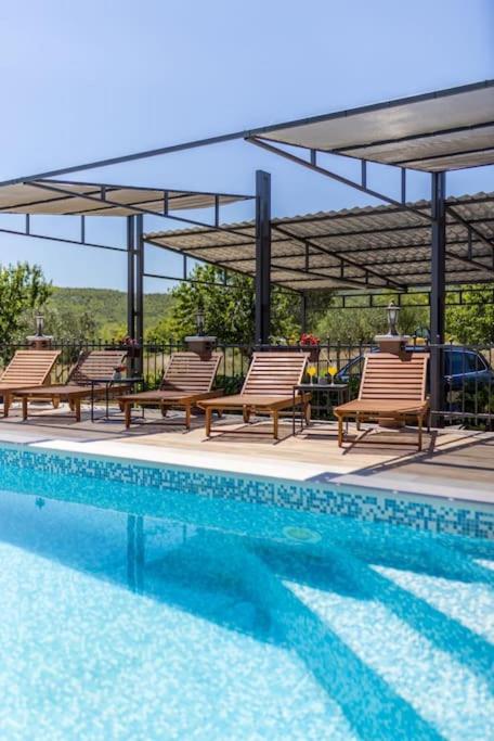 Secluded villa with a private pool near Split and Sibenik