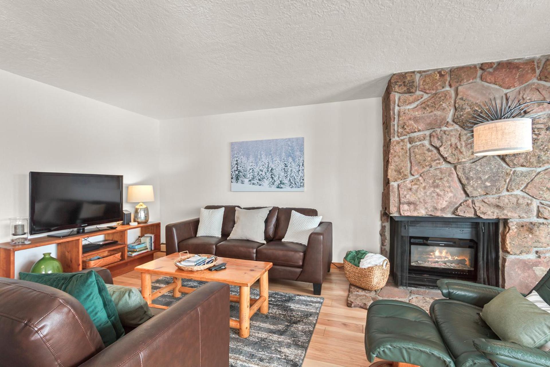 Mountain Meadows 301 by Great Western Lodging view 2