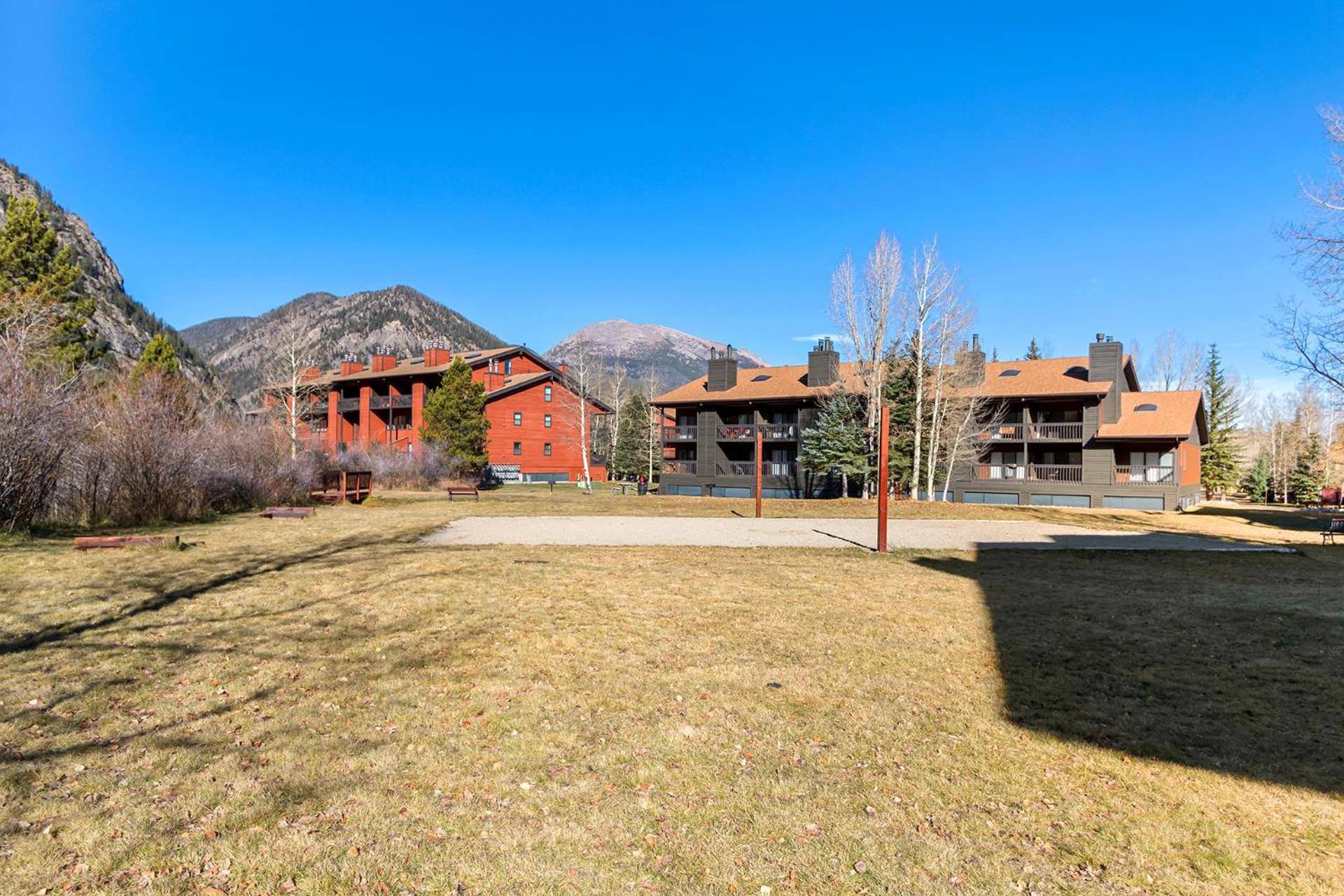 Mountain View Getaway by Great Western Lodging view 4