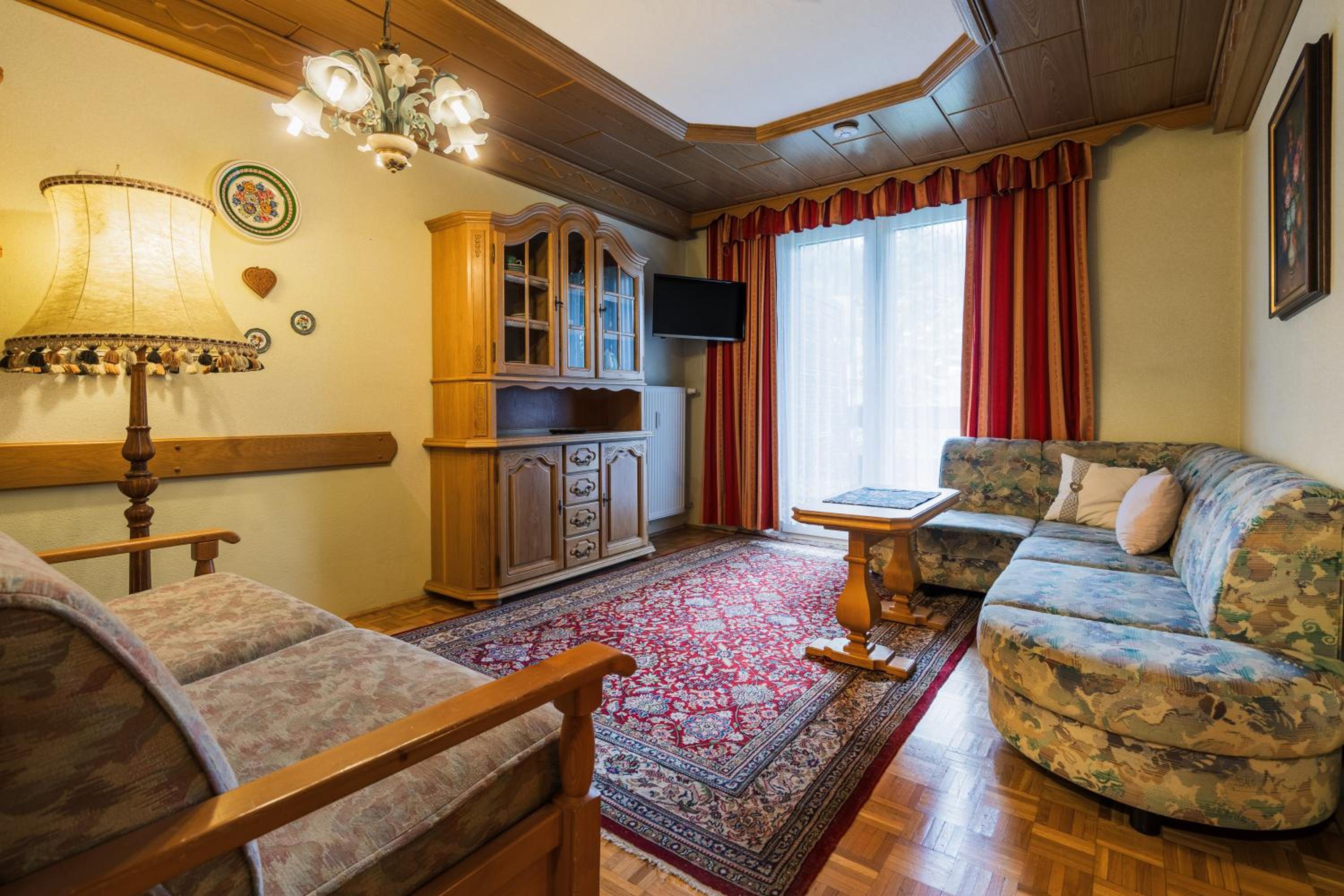 Appartementanlage Thermenblick SKI IN & SKI OUT