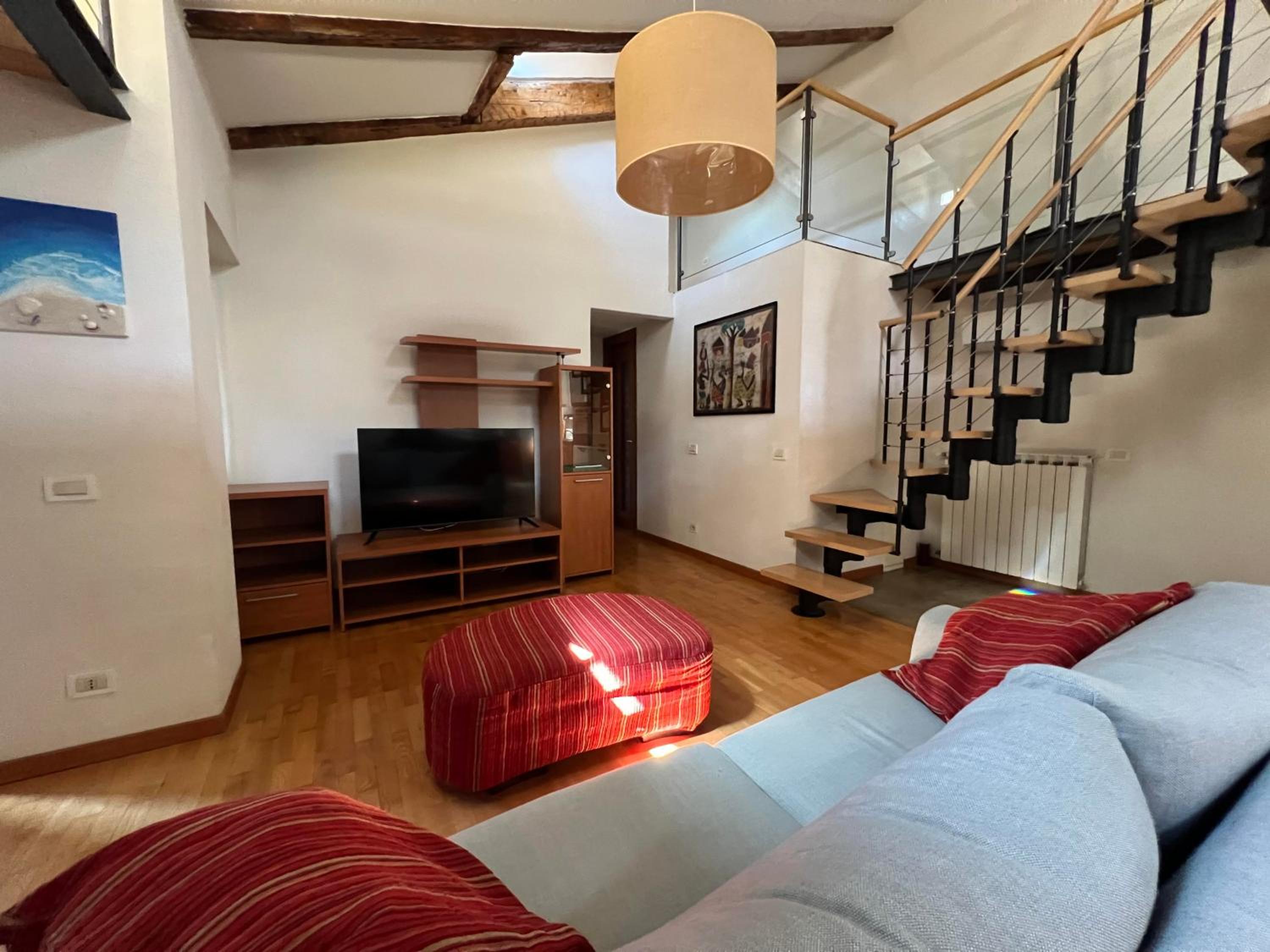 Mansarda piazza Venezia view 3