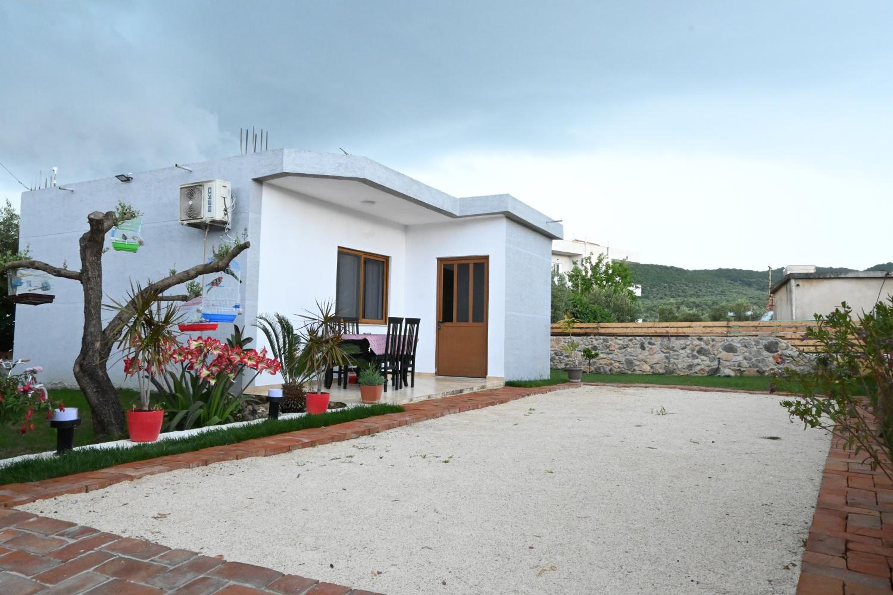 Simple Amelia's Vila