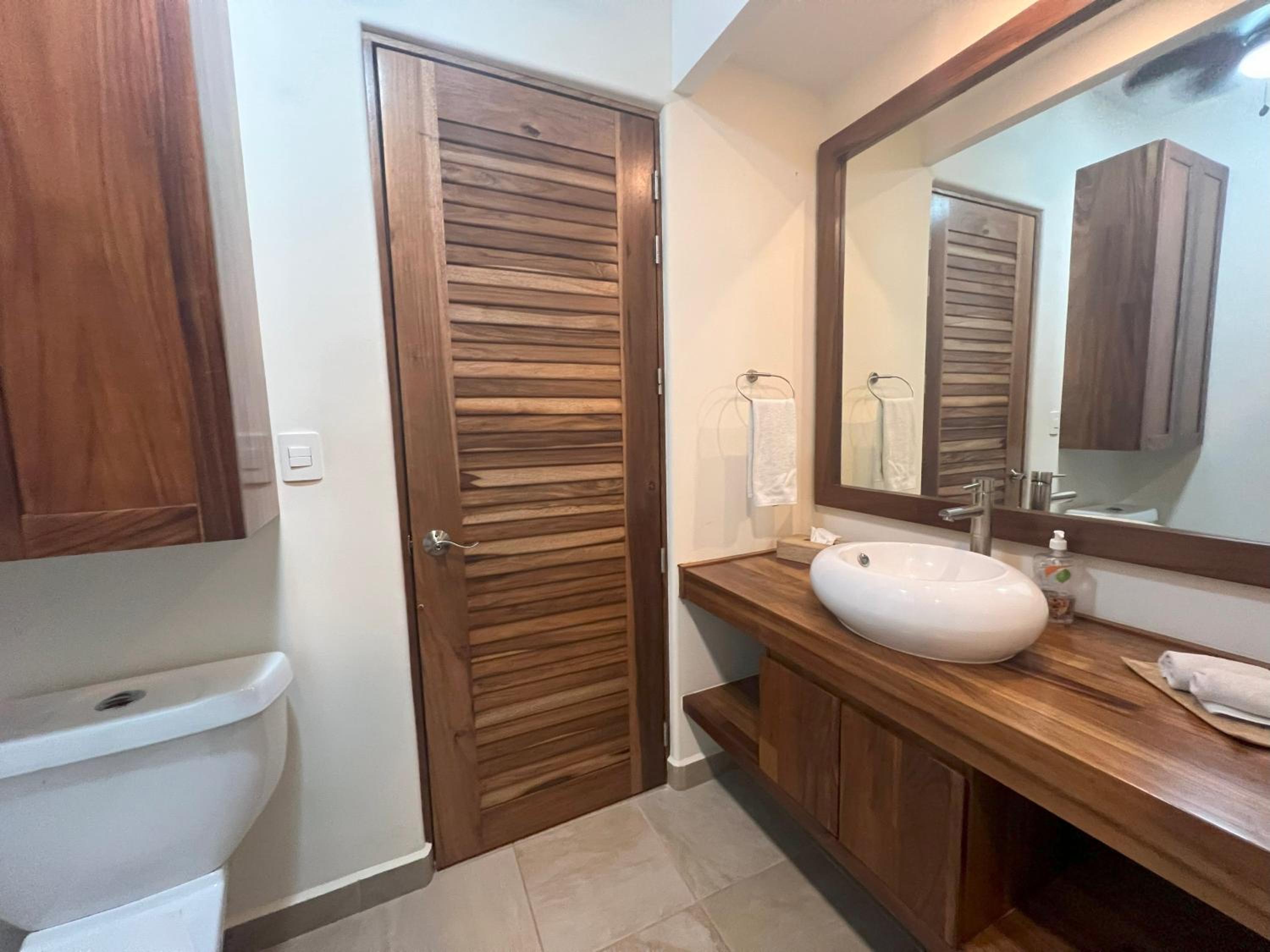 Beachfront in a peaceful Resort 8mi from Puerto Escondido