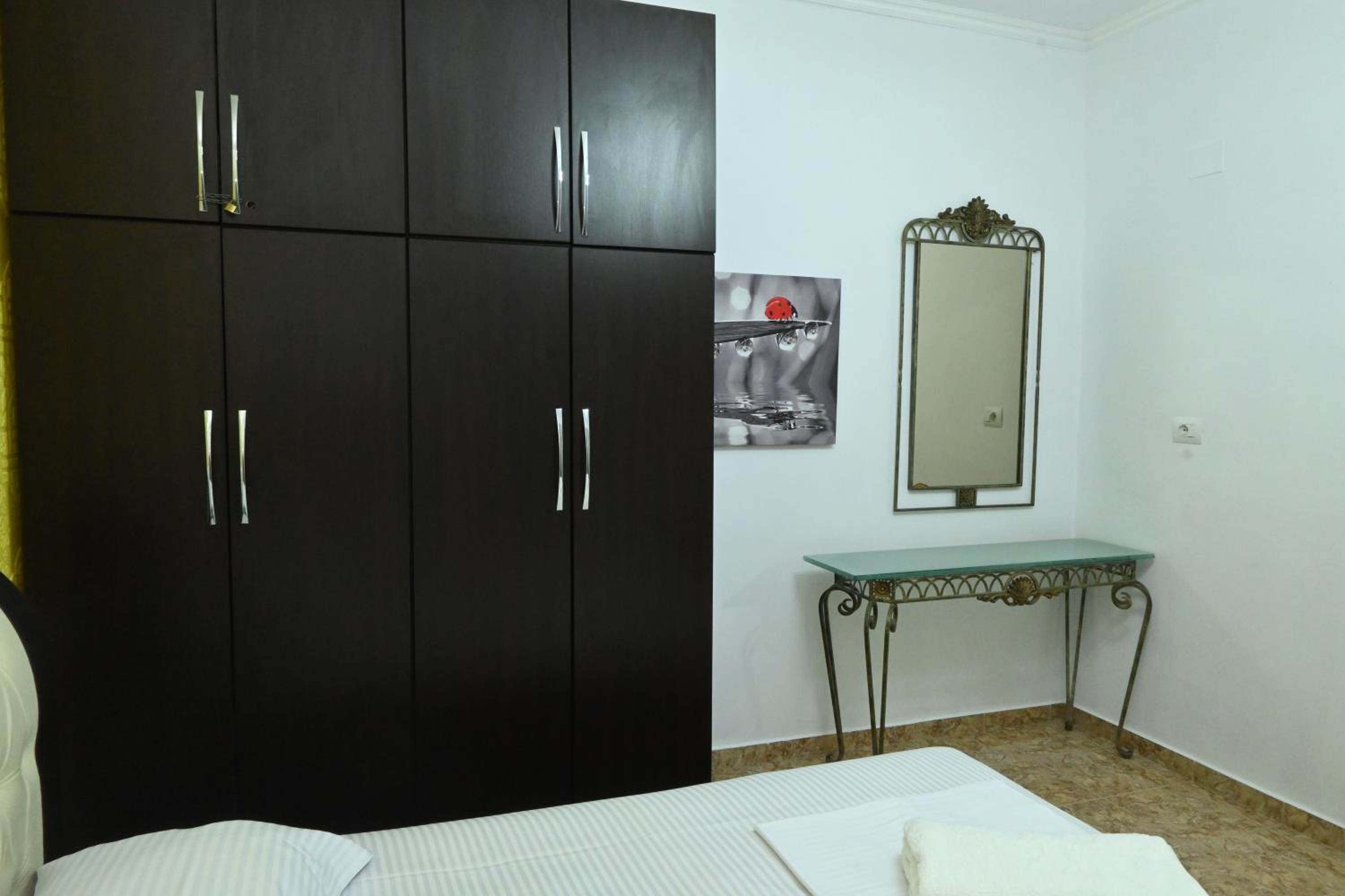 Simple Amelia's Vila
