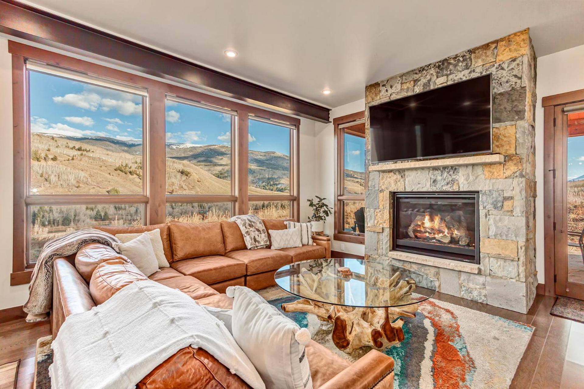 Red Peak Retreat by Great Western Lodging view 3