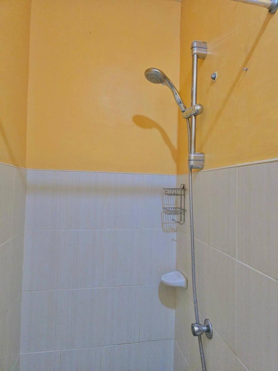 Serenity Acqua Inn Beside Enchanted Kingdom view 5