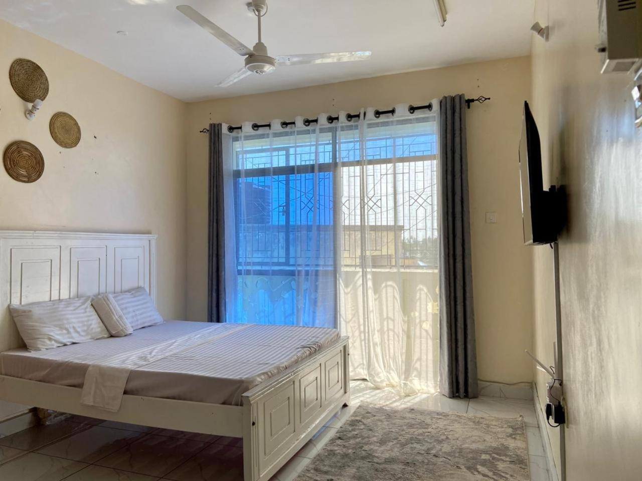 Graceful Listing