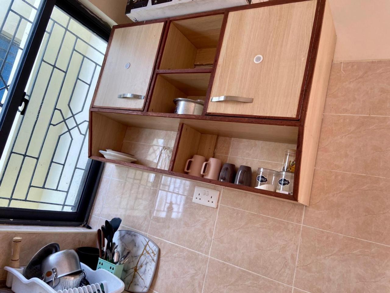 Graceful Listing