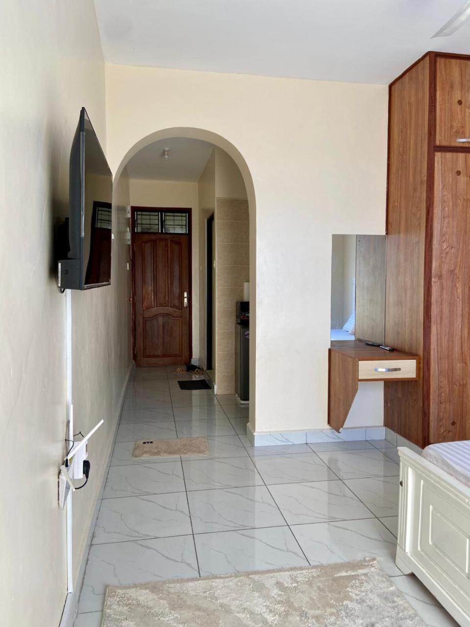 Graceful Listing