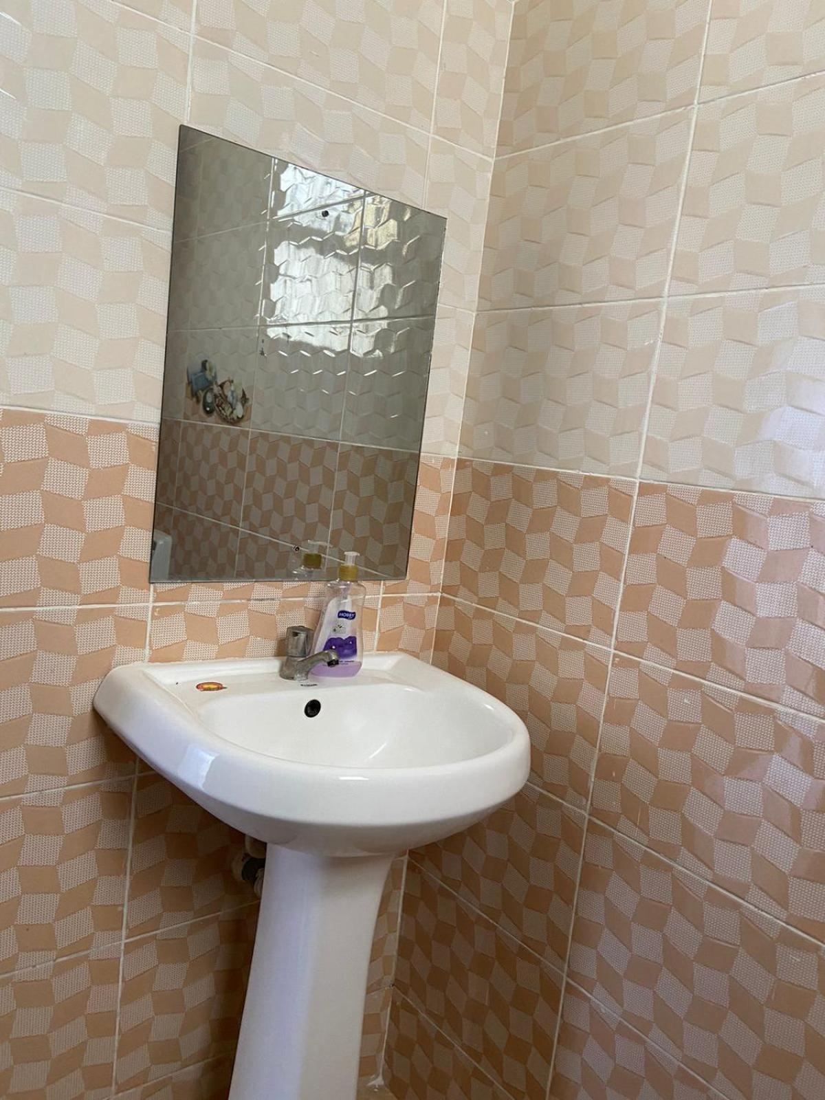 Graceful Listing