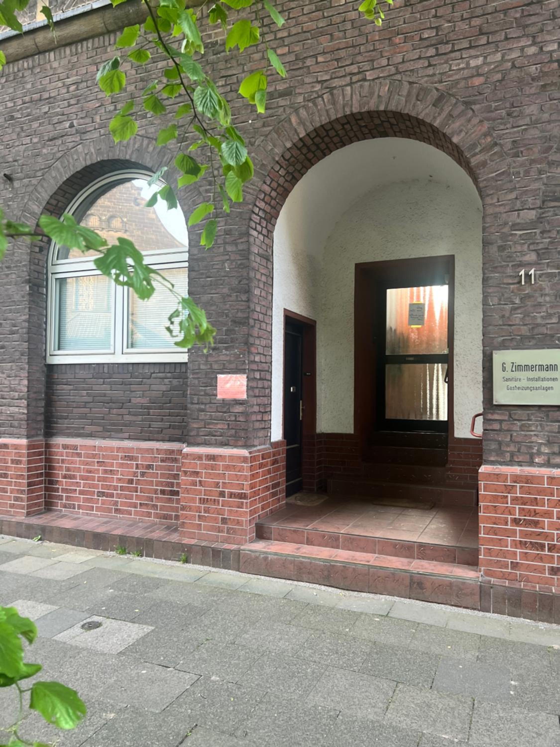 Casa Luna 6 min Hbf , Erdgeschosswohnung ,Altbau
