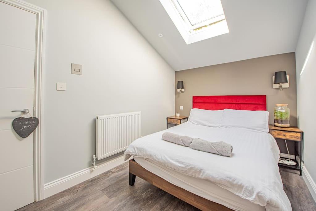 Peaceful 2-Bed Flat in London