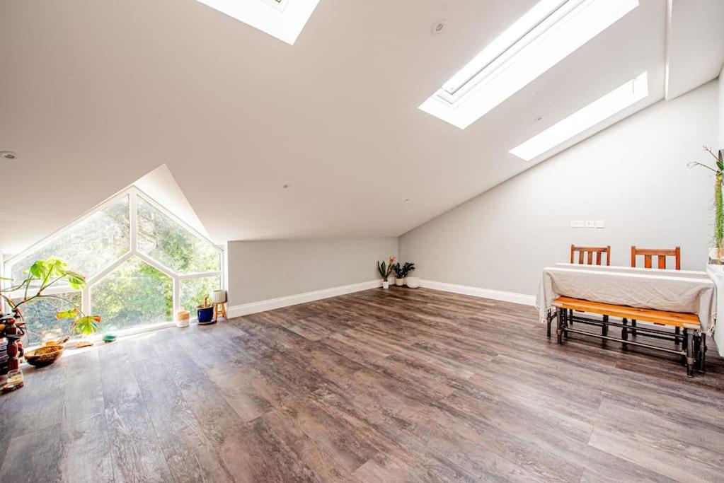 Peaceful 2-Bed Flat in London
