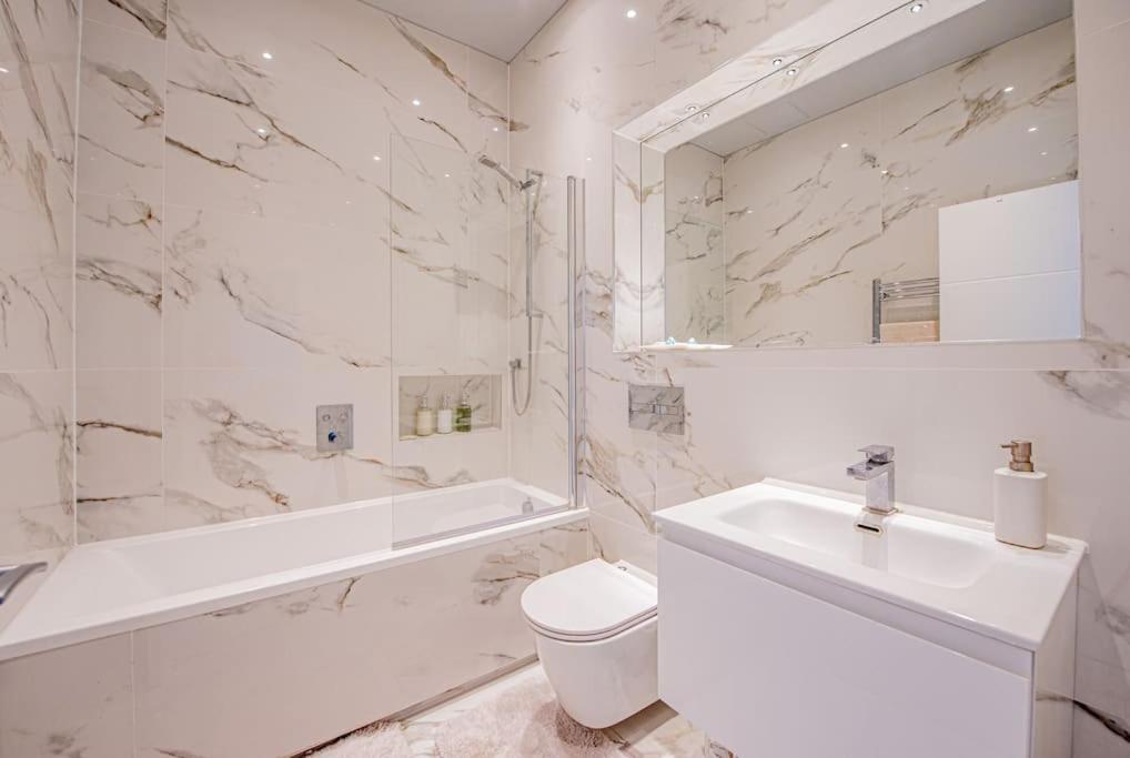 Peaceful 2-Bed Flat in London