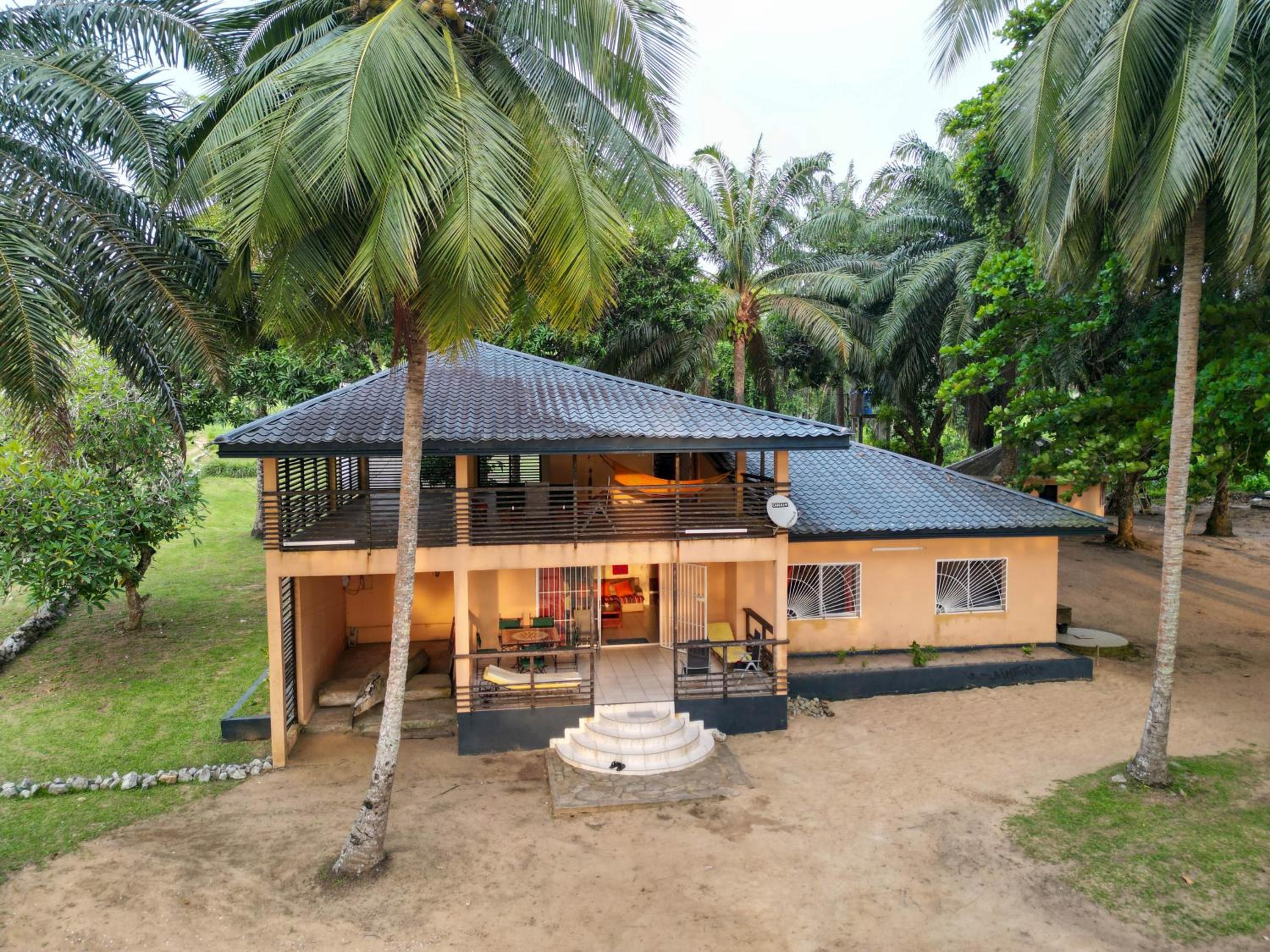 La Villa Lou, Musée Des Arts Grand Batangua